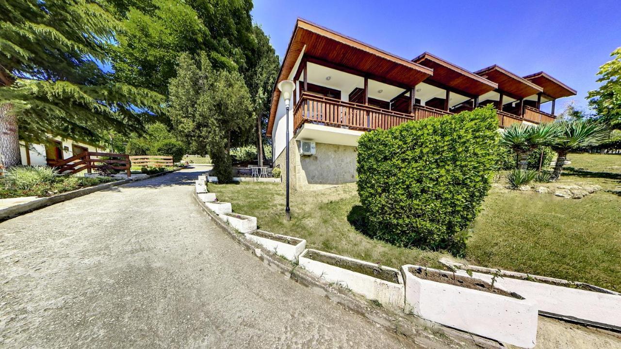 Hotel Complex Fichoza à Varna Extérieur photo