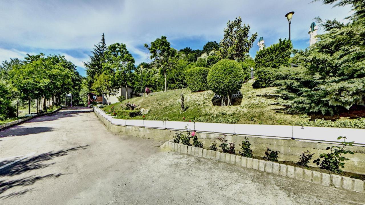 Hotel Complex Fichoza à Varna Extérieur photo