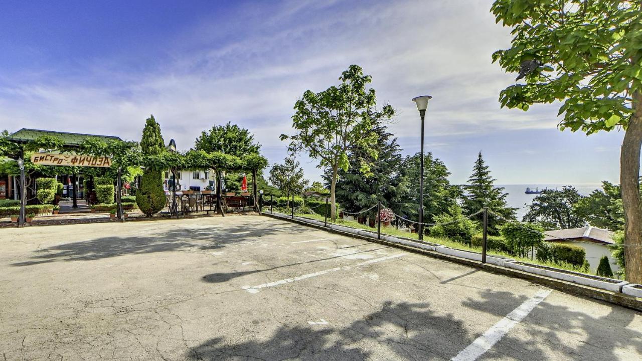 Hotel Complex Fichoza à Varna Extérieur photo