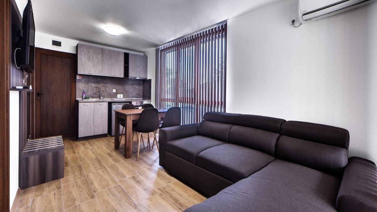 Hotel Complex Fichoza à Varna Extérieur photo