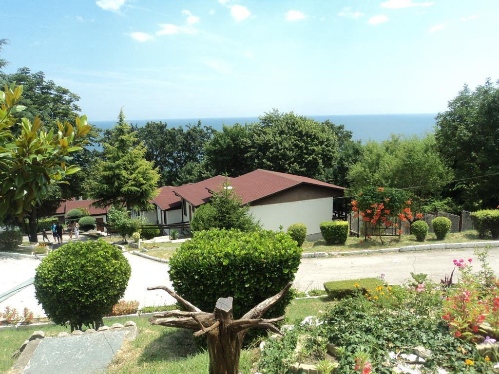 Hotel Complex Fichoza à Varna Extérieur photo