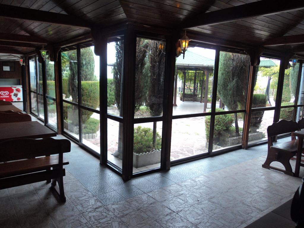 Hotel Complex Fichoza à Varna Extérieur photo