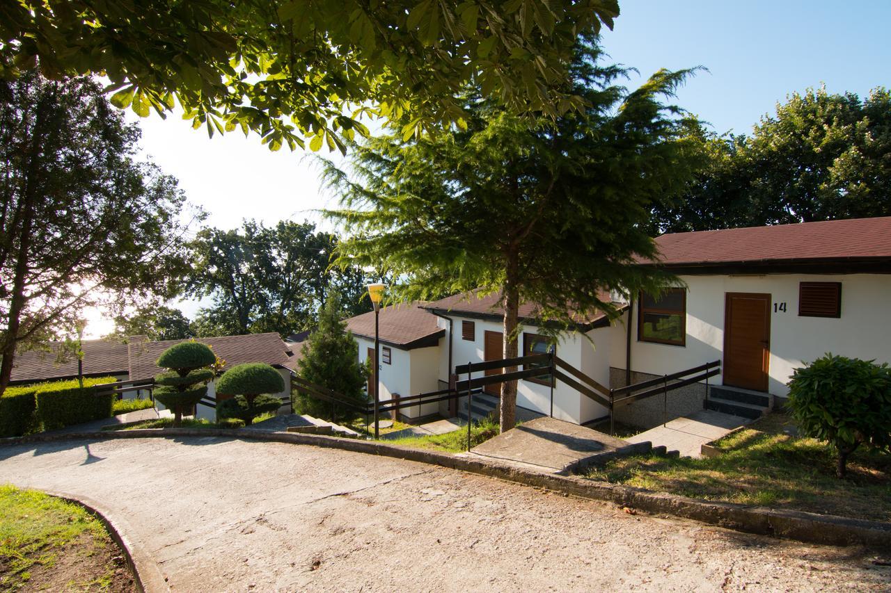 Hotel Complex Fichoza à Varna Extérieur photo