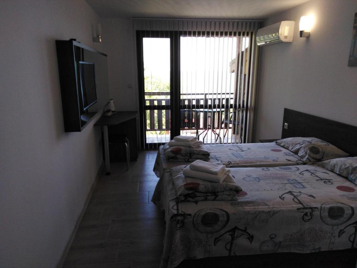Hotel Complex Fichoza à Varna Extérieur photo